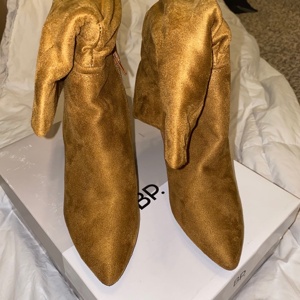 Woman's New Zigisoho Jeenie Fabric Pointed Toe heeled boots , sz 7 - Picture 7 of 15